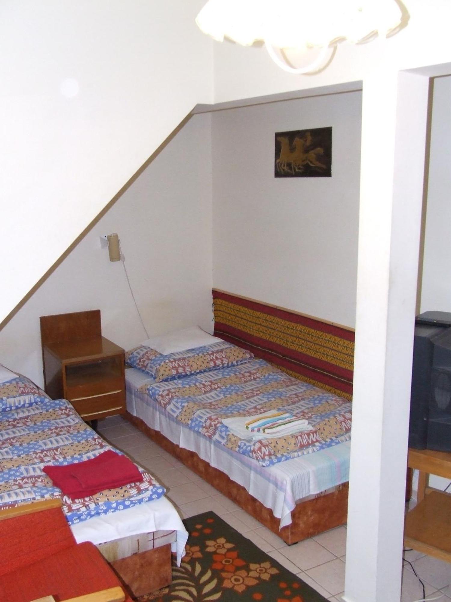 Prima Piheno Miskolc Exterior foto